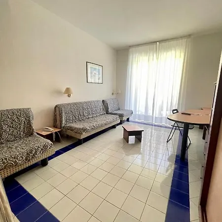 Vista Mare Royal Hotel